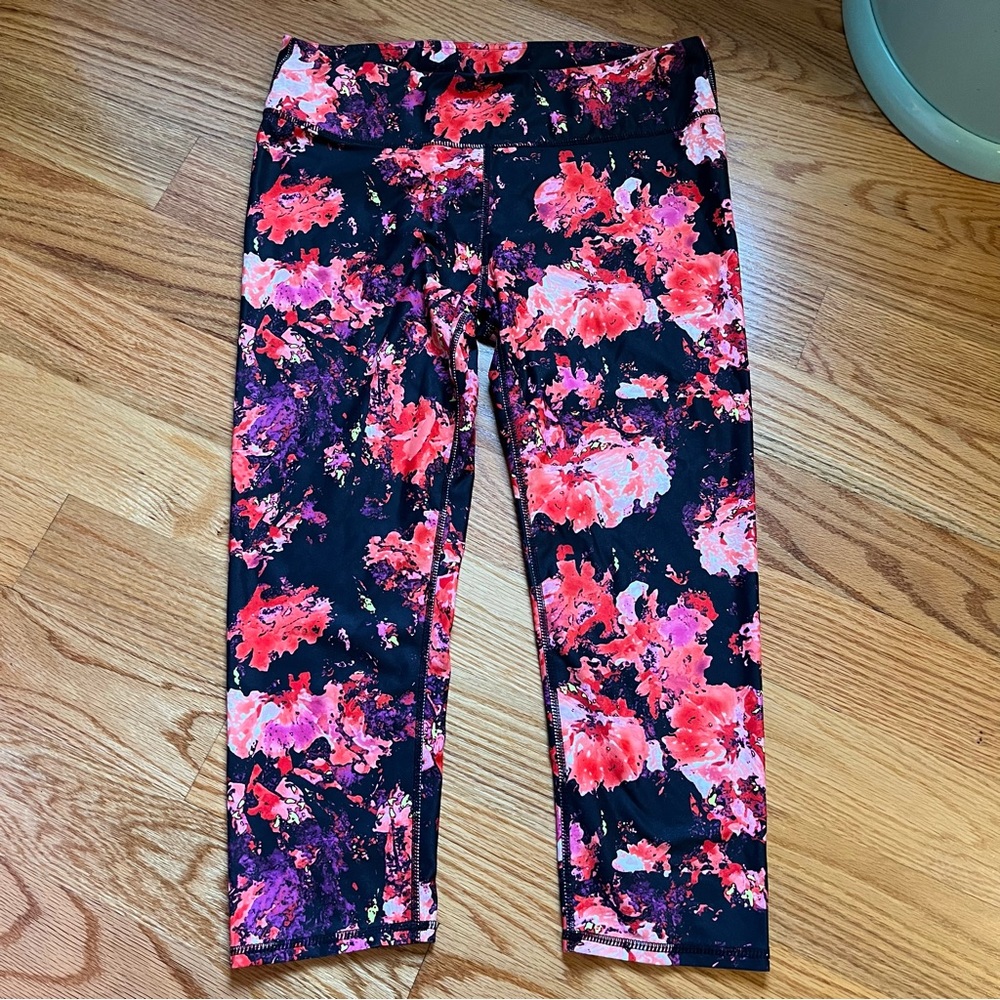 Fabletics multicolored crop leggings likely size large
